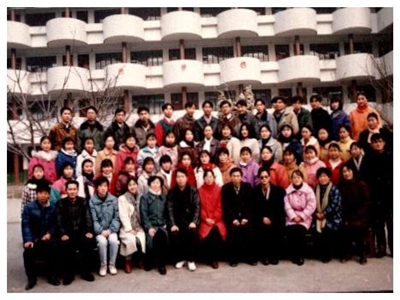 鄭州四職專(zhuān)90級(jí)畢業(yè)生合影