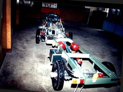 全國首批重點職業(yè)學(xué)校評審的電工電子實驗設(shè)備（1999年）