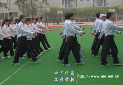 教師們步調(diào)一致