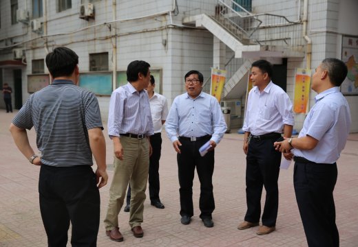 省教育廳職稱處處長(zhǎng)董學(xué)勝一行蒞臨我校指導(dǎo)競(jìng)賽工作