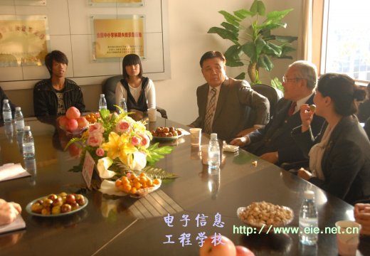 韓方代表與學生交流
