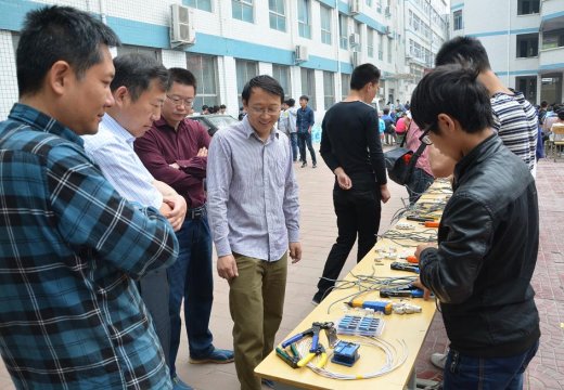 計算機專業(yè)進行網絡布線決賽