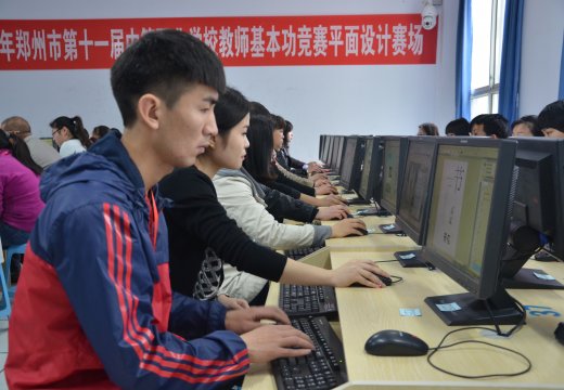 平面設(shè)計(jì)賽場(chǎng)選手各自設(shè)計(jì)自己的作品