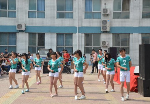 社團展示——健美操社團表演《青春律動》