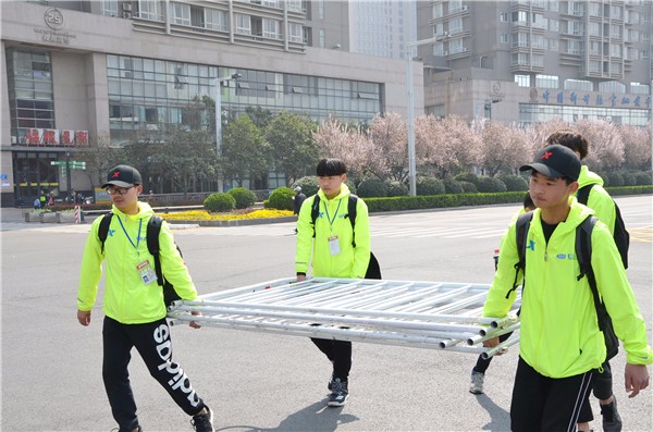 5賽事之后拆卸隔離欄.jpg
