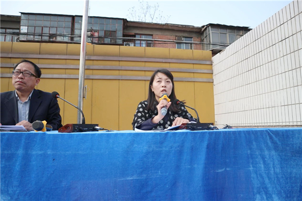 2張麗君主任談禁煙問(wèn)題.jpg