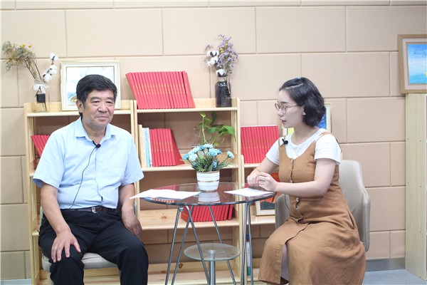 6宋豫秦教授接受校園電視臺(tái)專訪.JPG