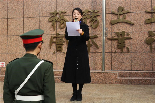 2政教處張主任號(hào)召開始廣泛開展雷鋒志愿活動(dòng).jpg