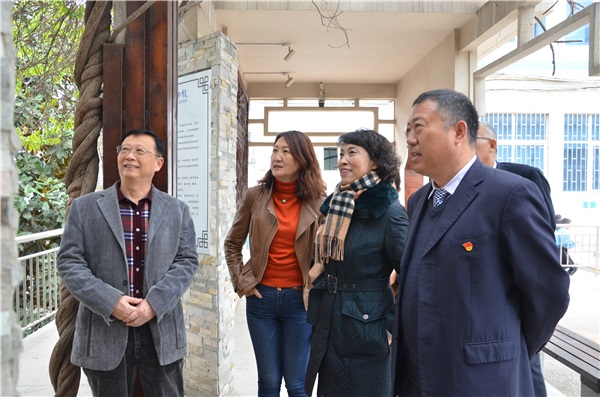 7 督導組參觀校史長廊.JPG