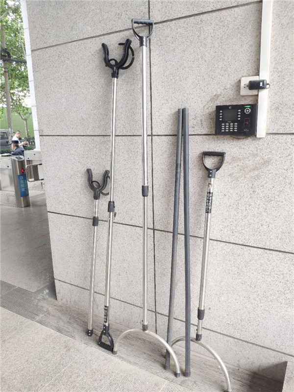 防暴鋼叉更新到位.jpg
