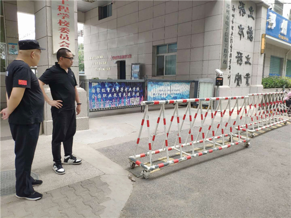 檢查門禁系統(tǒng).jpg