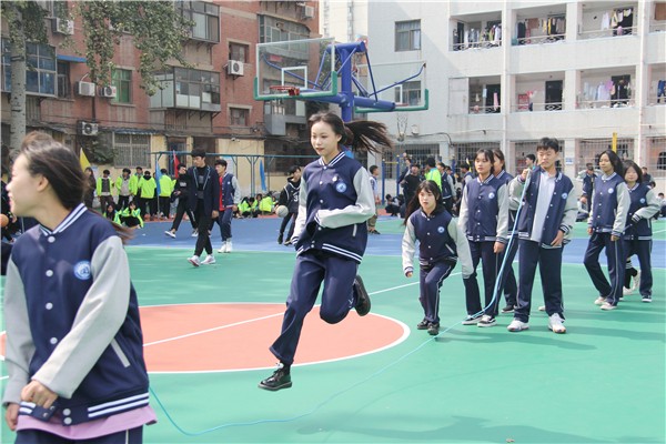 9 運(yùn)動瞬間-跳 發(fā)絲飛揚(yáng).jpg