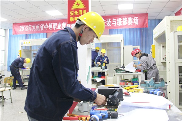 3-4 電氣安裝與維修賽場.JPG