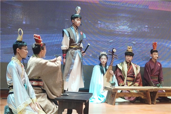 再現(xiàn)古典禮儀1.jpg