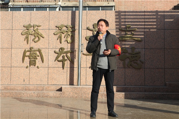 高勤華副校長(zhǎng)總結(jié)活動(dòng).JPG