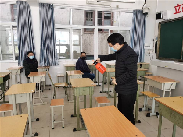7教師開展座位消殺.jpg