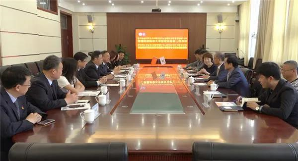 4 此前韓國映像大學(xué)總長柳在元博士到訪鄭州市電子信息工程學(xué)校.jpg