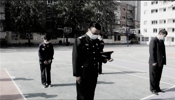 在校值班干部和工作人員共同參與.jpg