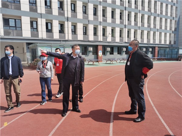 3十四中楊校長介紹學(xué)校疫情防控工作.jpg