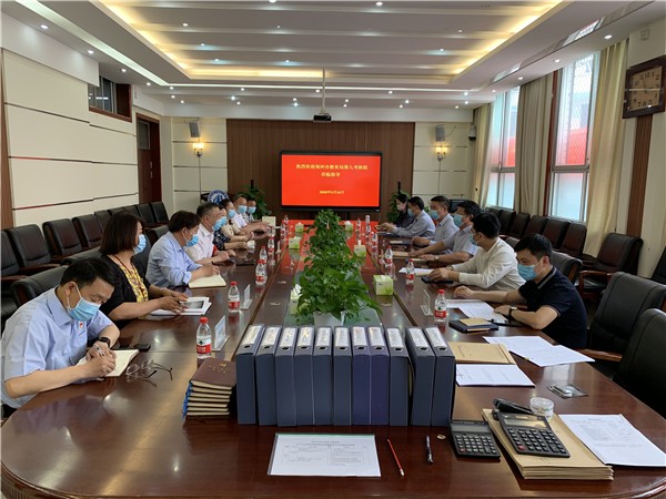 2 考核組與學校領導班子進行會晤座談.jpg